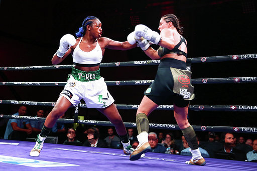 Shields Defeats Hammer Cedit Stephaine Trapp Showtime.png8